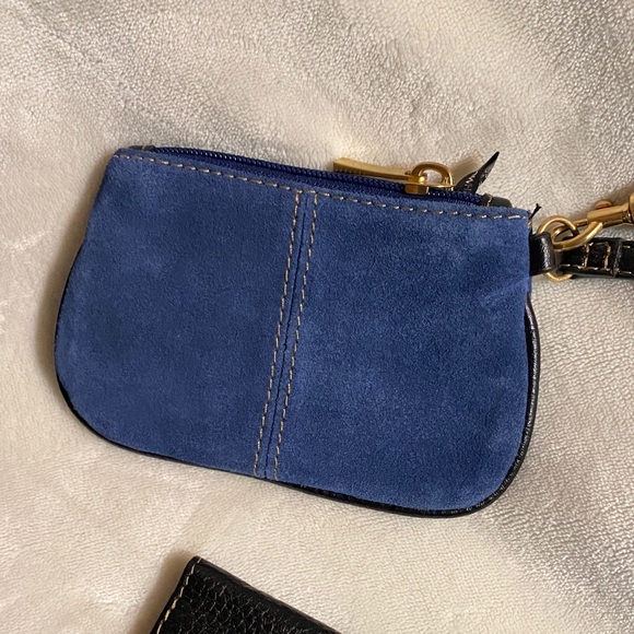 Maxx New York Blue and Black Shoulder Bag Set🎄 - Picture 5 of 7